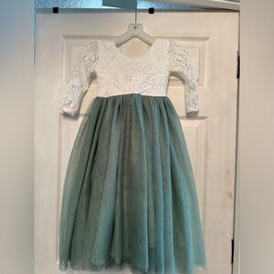 Sage green long sleeve flower girl dress size 5/6 years old